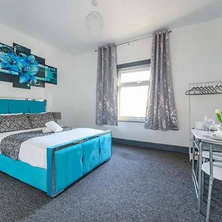 -rb27a- For Your Relaxed & Cosy Stay,free Parking * ليدز