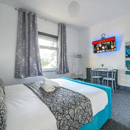 Maison d'hôtes -rb27a- For Your Relaxed & Cosy Stay,free Parking Leeds (West Yorkshire)