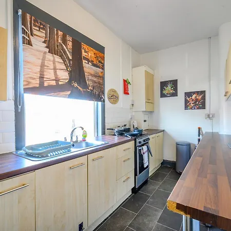 -rb27a- For Your Relaxed & Cosy Stay,free Parking Leeds (West Yorkshire)