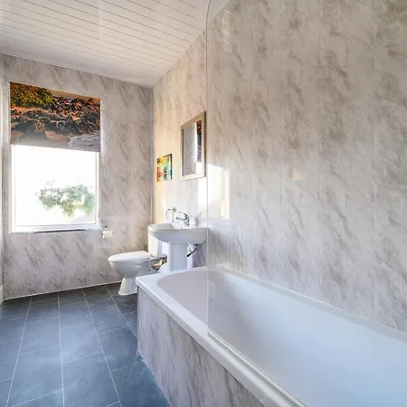 -rb27a- For Your Relaxed & Cosy Stay,free Parking