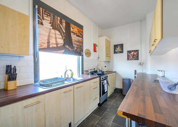 -rb27a- For Your Relaxed & Cosy Stay,free Parking Leeds (West Yorkshire)